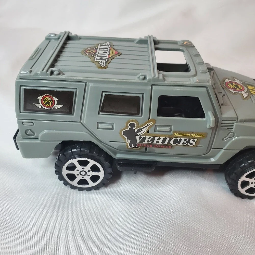 Soldiers Special Vehicles Military Army Grey Toy Truck Jeep Greenbrier Intl